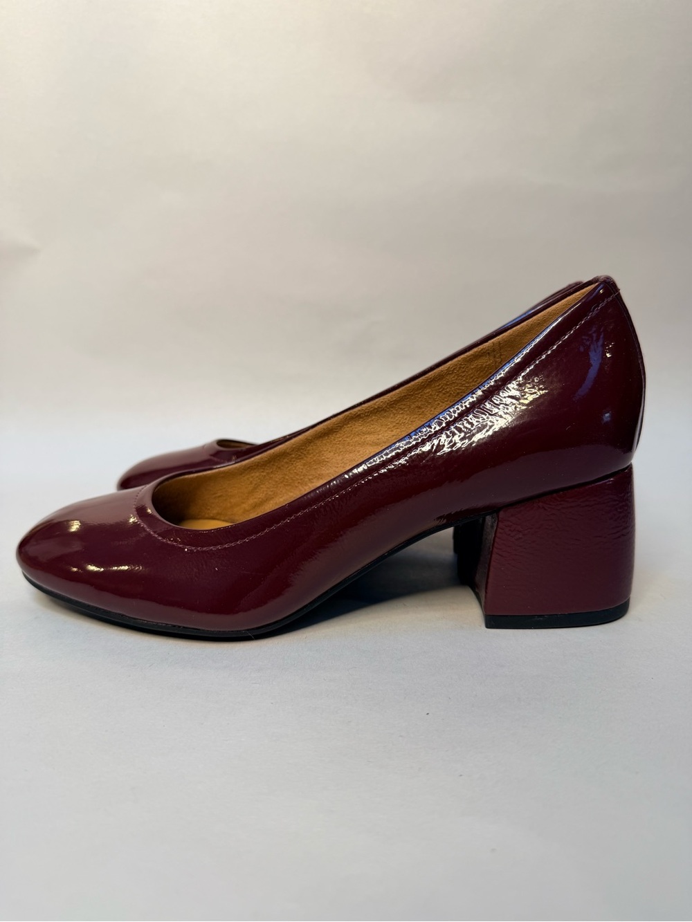 Vionic Carmel Burgundy Pumps Patent Leather Crimson Womens 7 Comfort Shoes